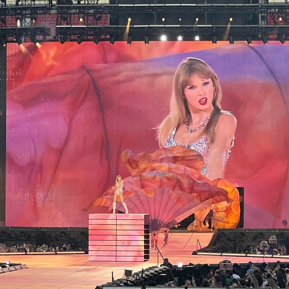 Meet your Posher, Salina - Picture 5 of 5